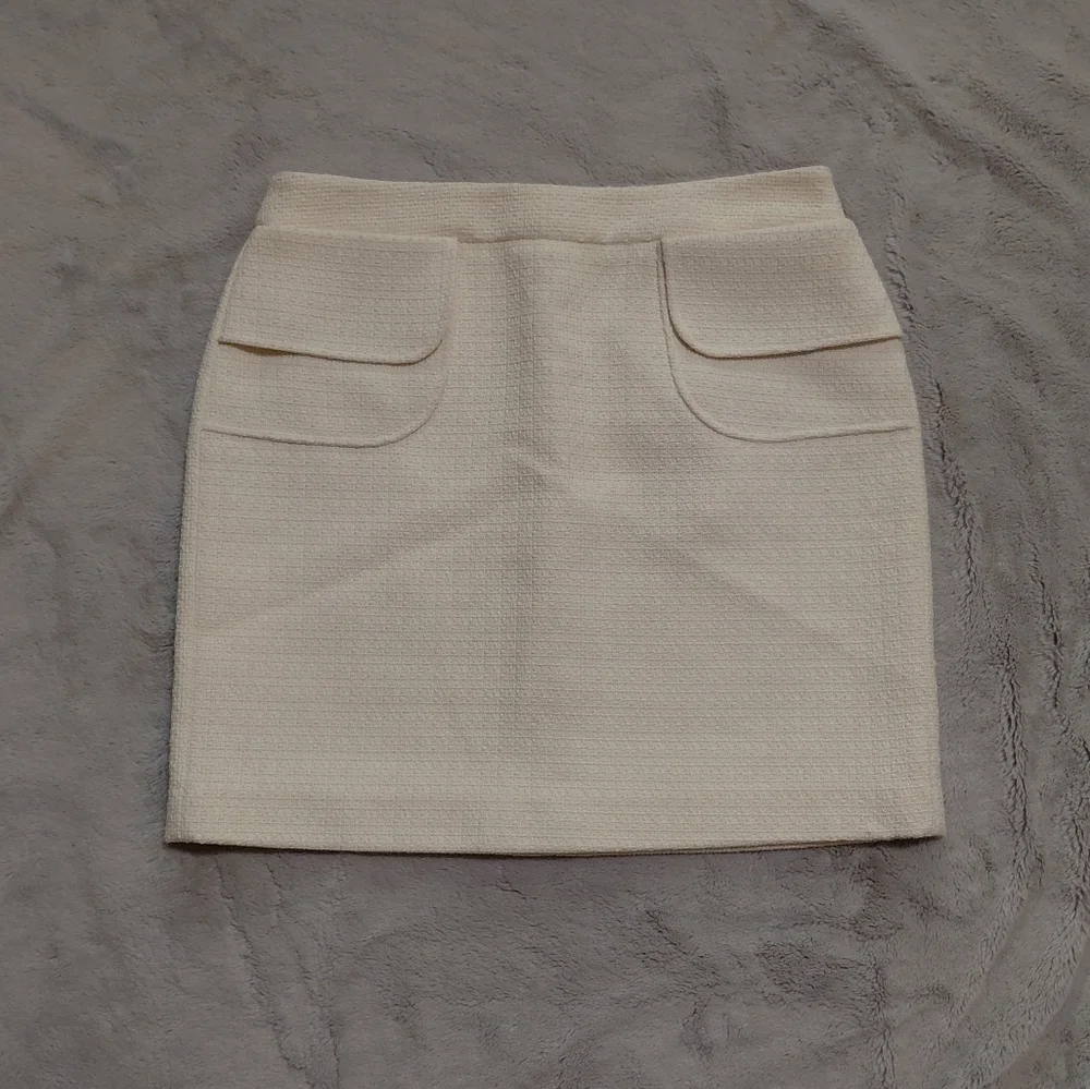 Elie Tahari Cream Classic Heavy Knit Mini Skirt Size 10 NWT